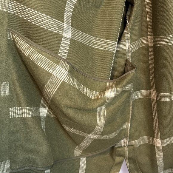 NWT Sonoma Green Plaid Shacket in Size 0X, 1X, 2X, 4X - Picture 13 of 16